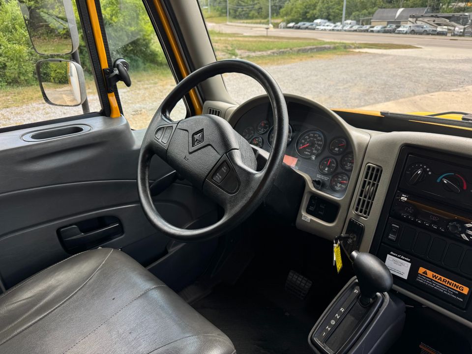 2019 International DURASTAR 4300