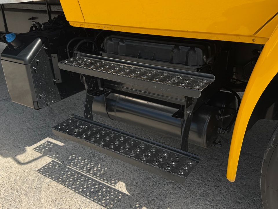 2019 International DURASTAR 4300
