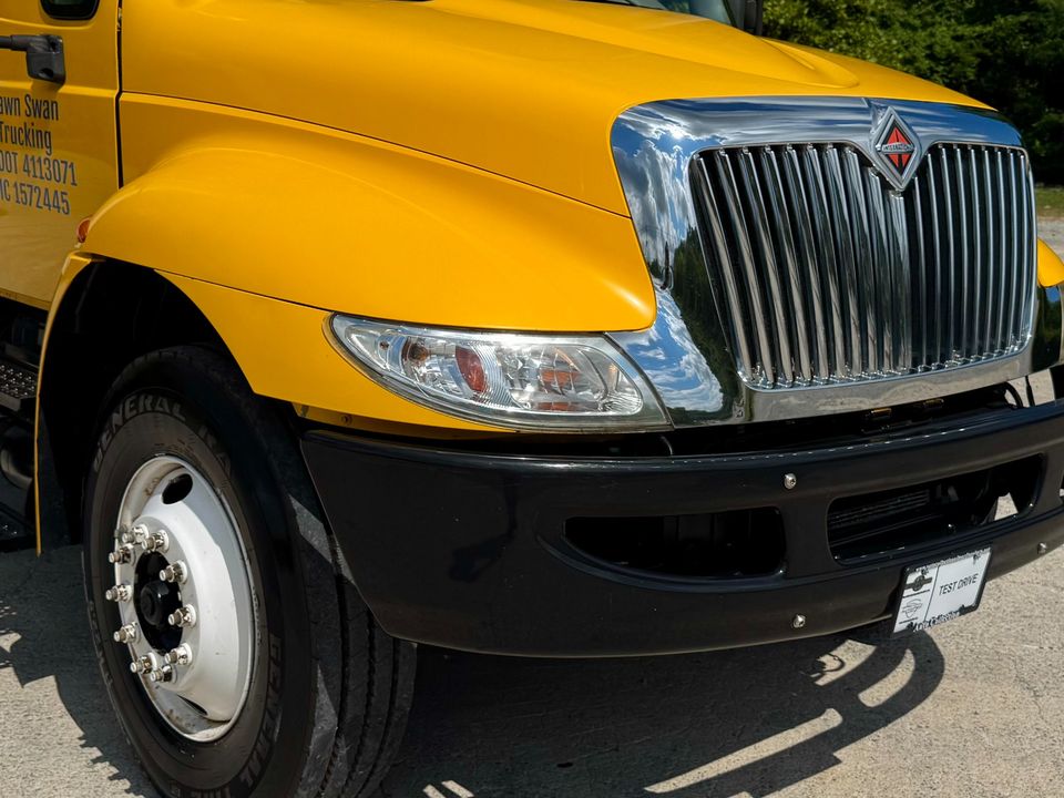 2019 International DURASTAR 4300