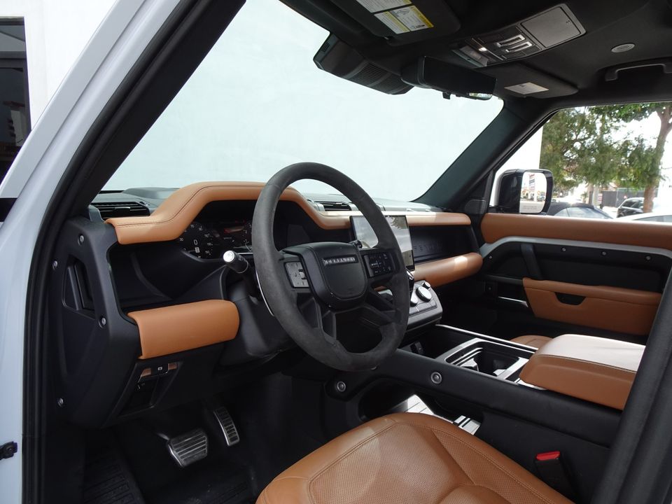 2023 Land Rover Defender