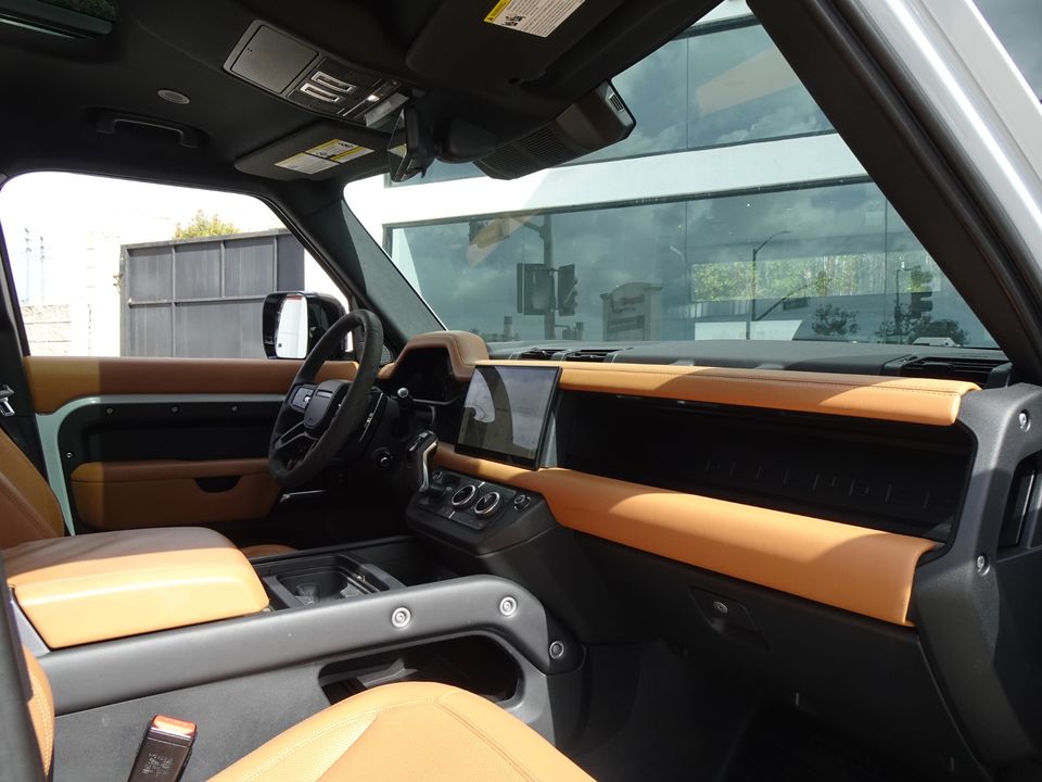 2023 Land Rover Defender