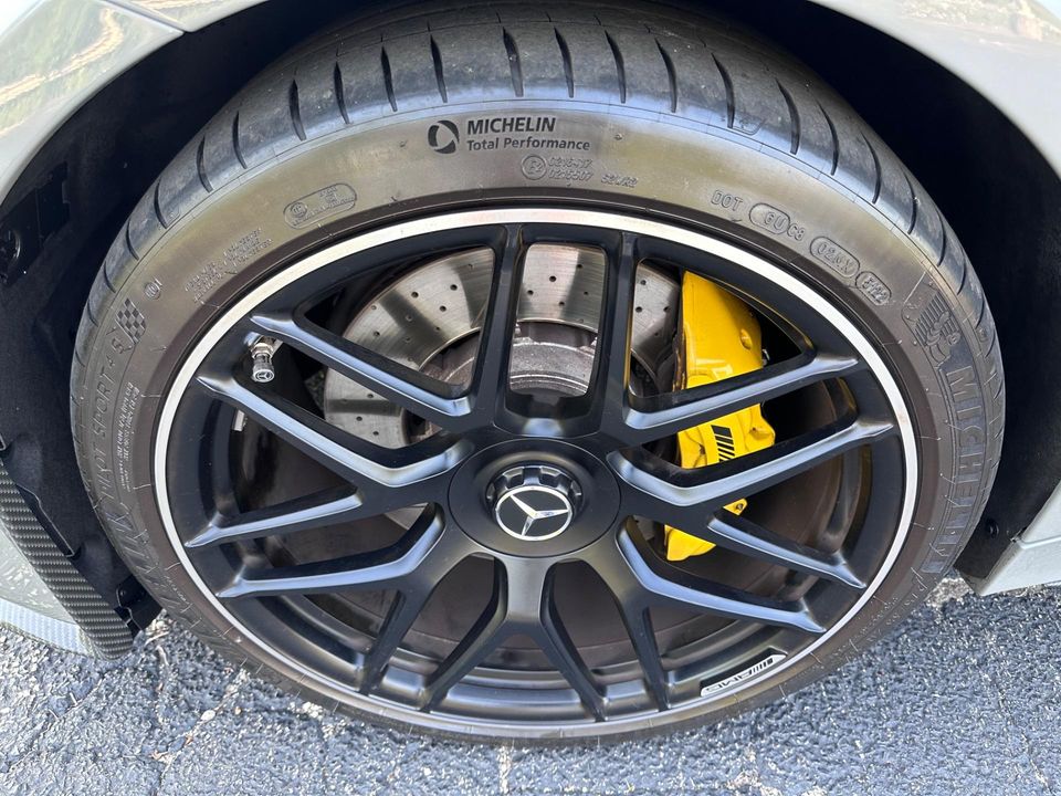 2023 Mercedes-Benz AMG GT