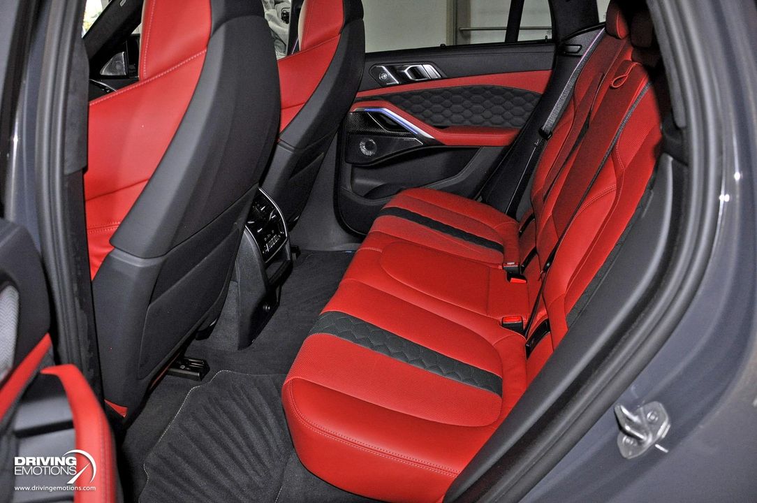 2023 BMW X6 M