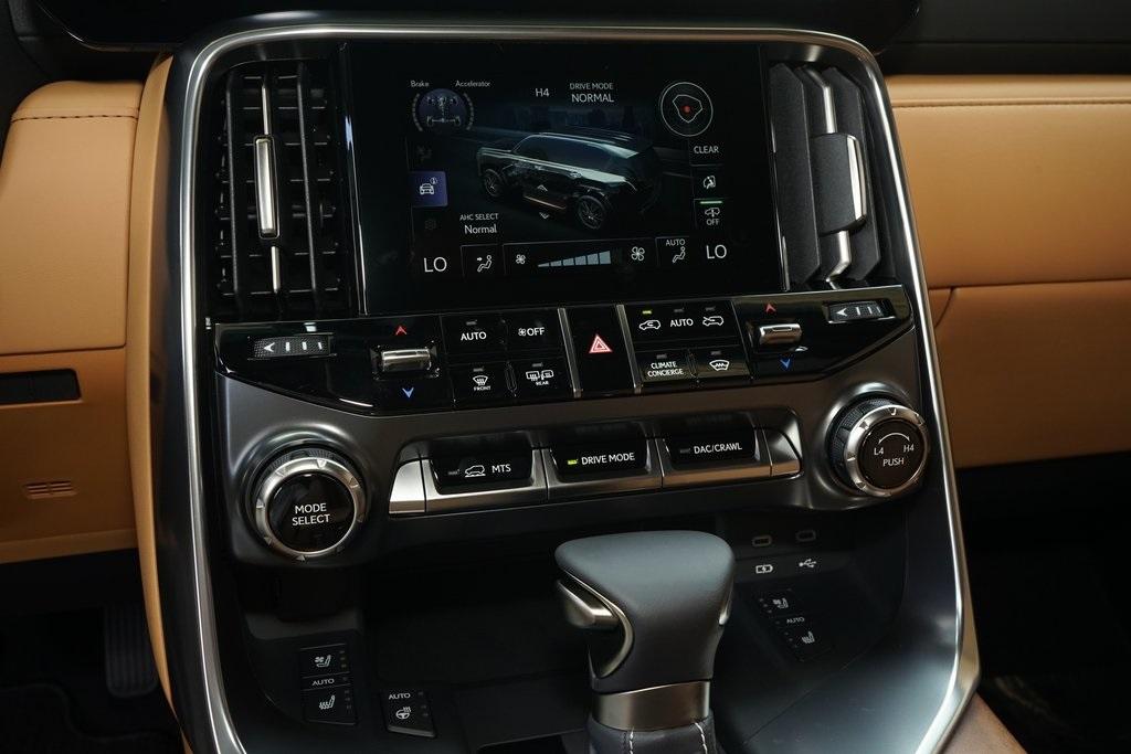 2025 Lexus LX 600