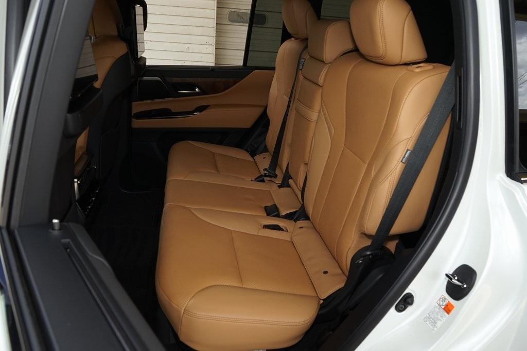 2025 Lexus LX 600