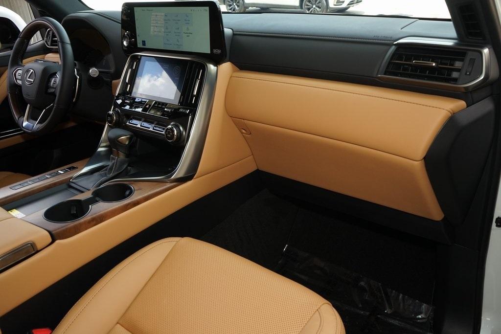 2025 Lexus LX 600