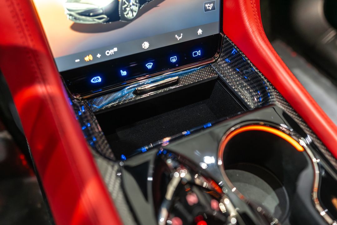 2025 Karma Revero