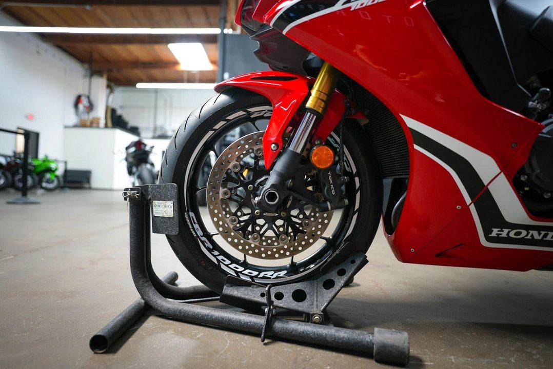 2017 Honda CBR1000RRH