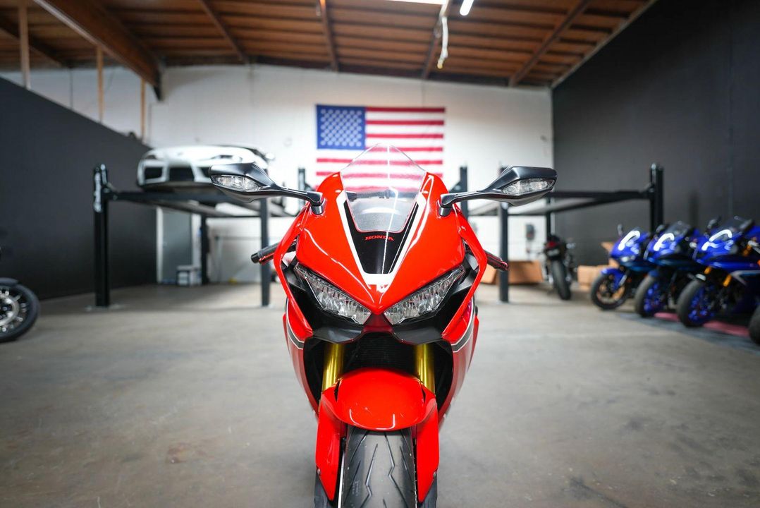 2017 Honda CBR1000RRH