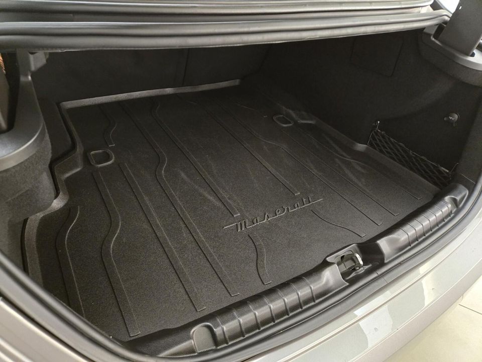 2019 Maserati Ghibli