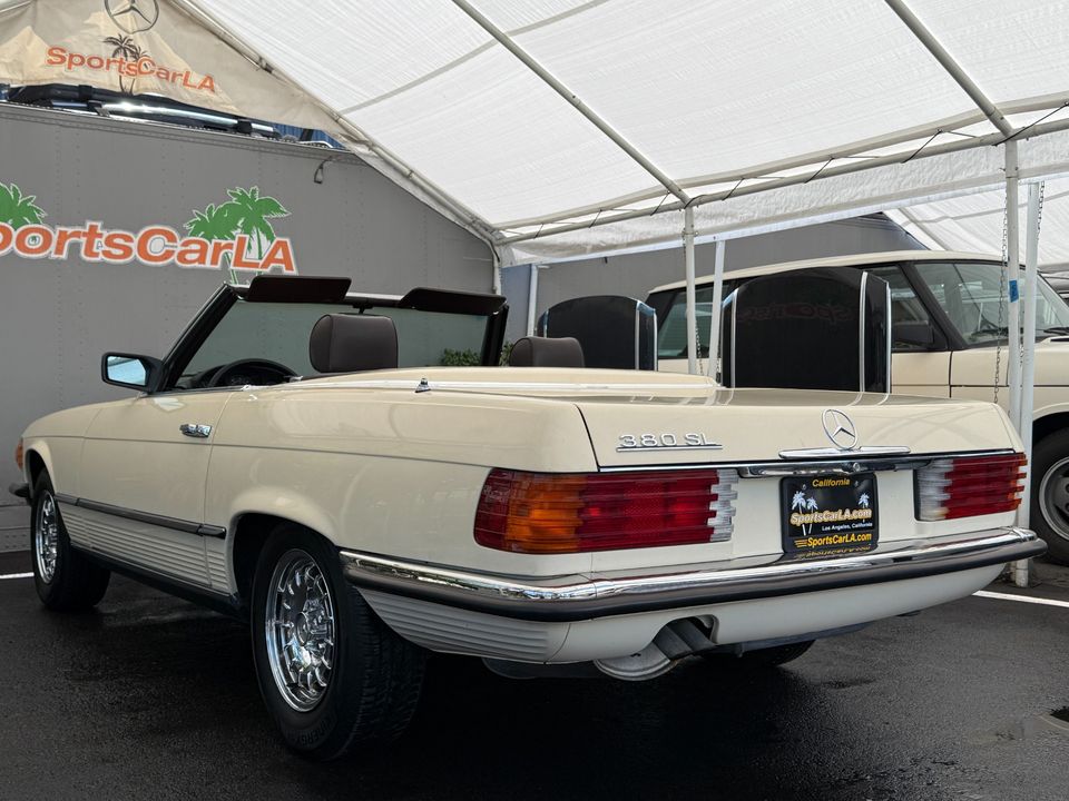1982 Mercedes-Benz 380-Class