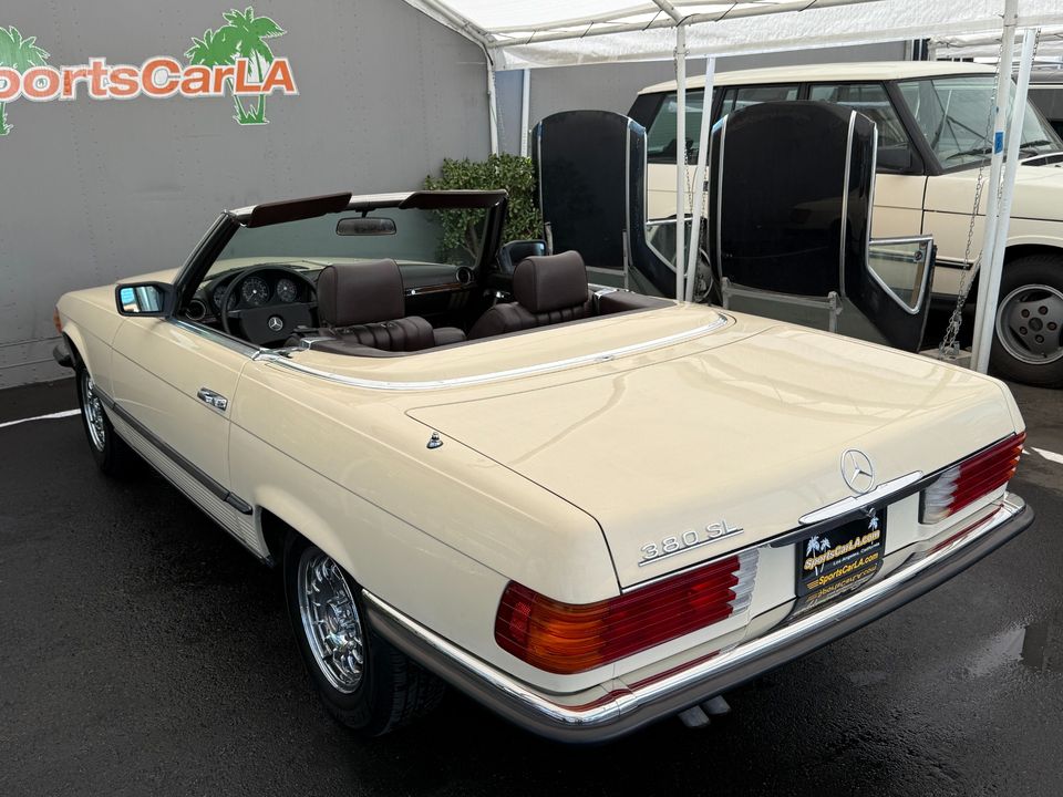 1982 Mercedes-Benz 380-Class