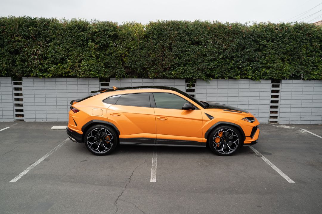 2022 Lamborghini Urus