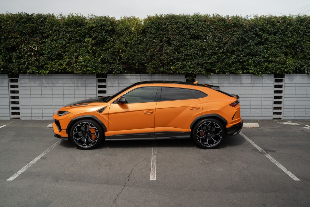 2022 Lamborghini Urus