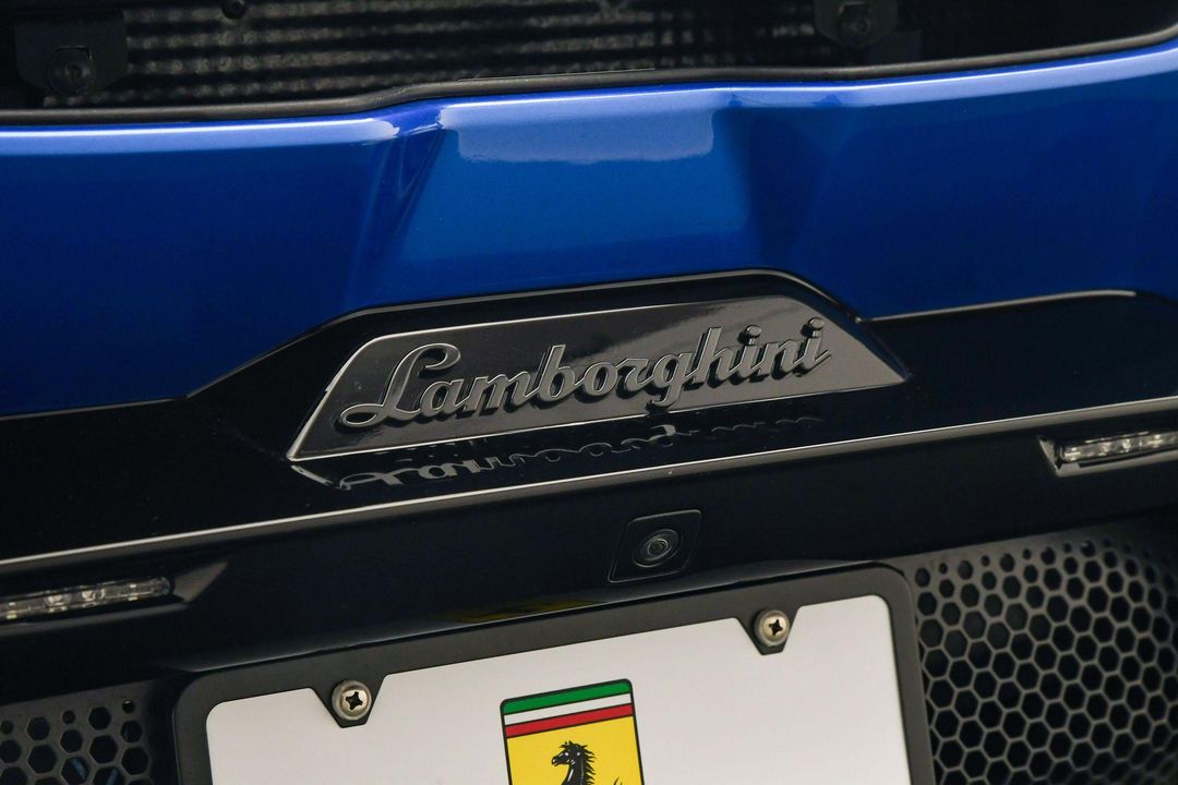 2024 Lamborghini Revuelto