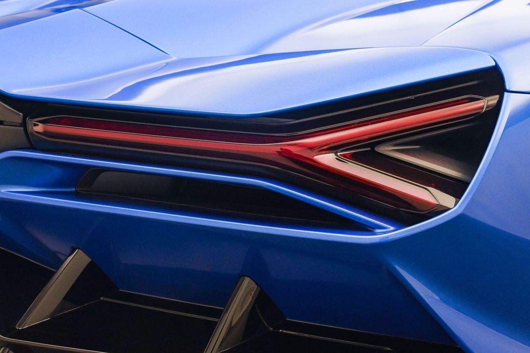 2024 Lamborghini Revuelto