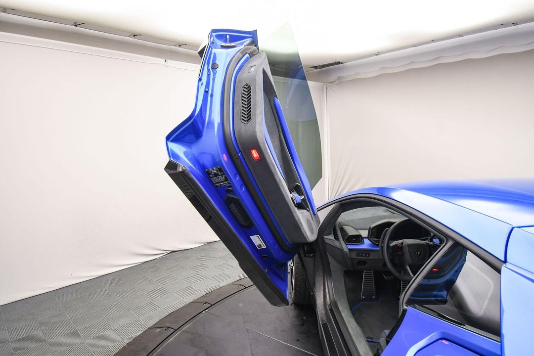 2024 Lamborghini Revuelto