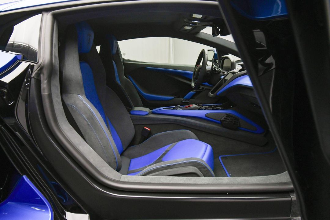 2024 Lamborghini Revuelto