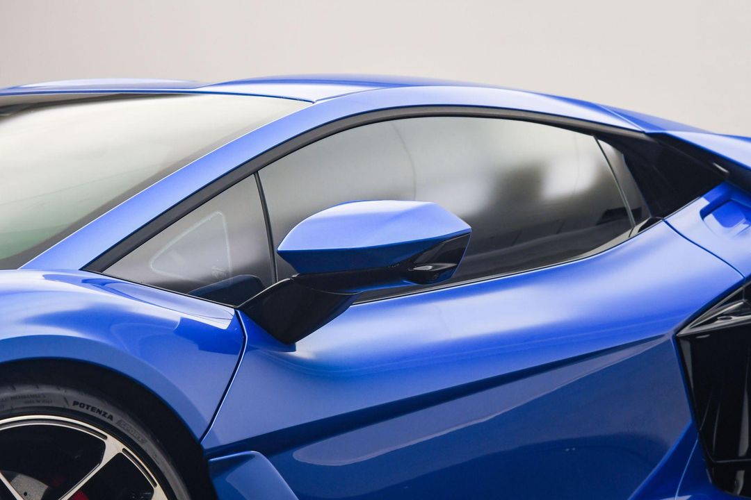 2024 Lamborghini Revuelto