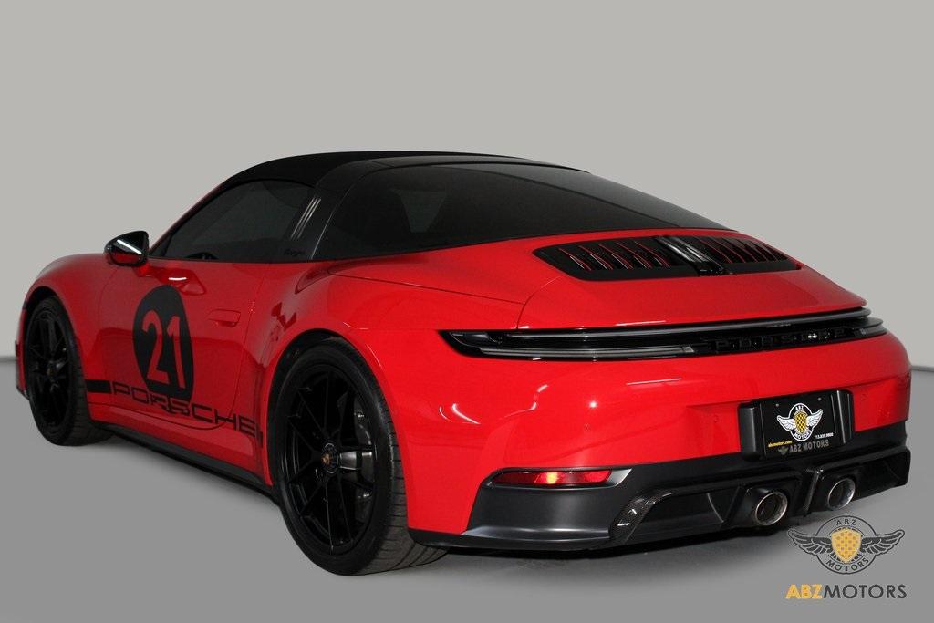 2025 Porsche 911