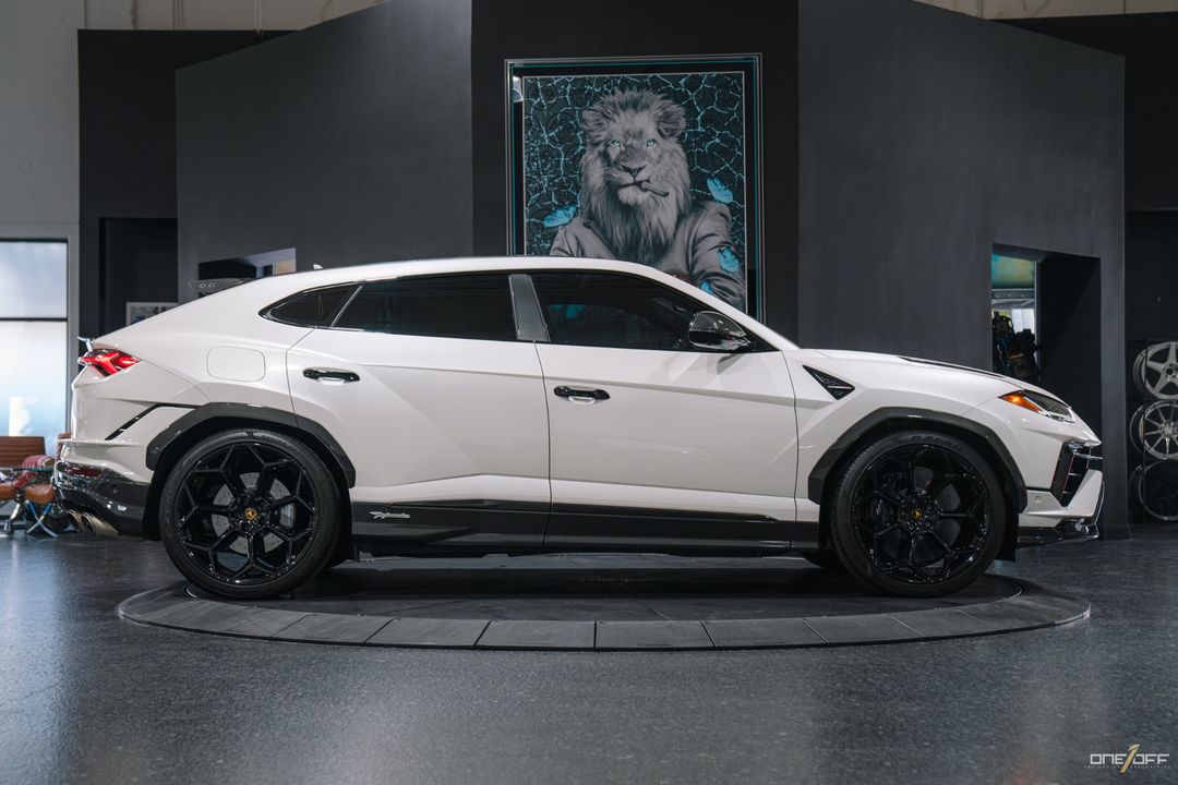 2023 Lamborghini Urus