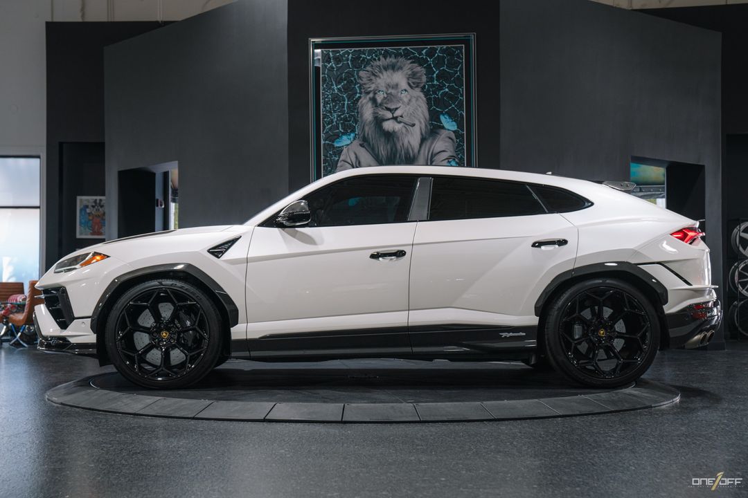 2023 Lamborghini Urus