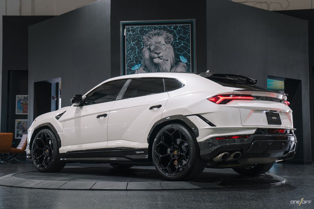 2023 Lamborghini Urus
