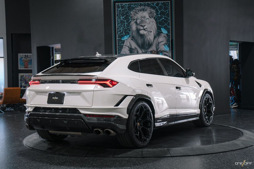 2023 Lamborghini Urus