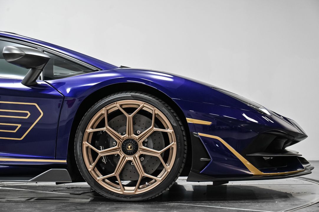 2019 Lamborghini Aventador