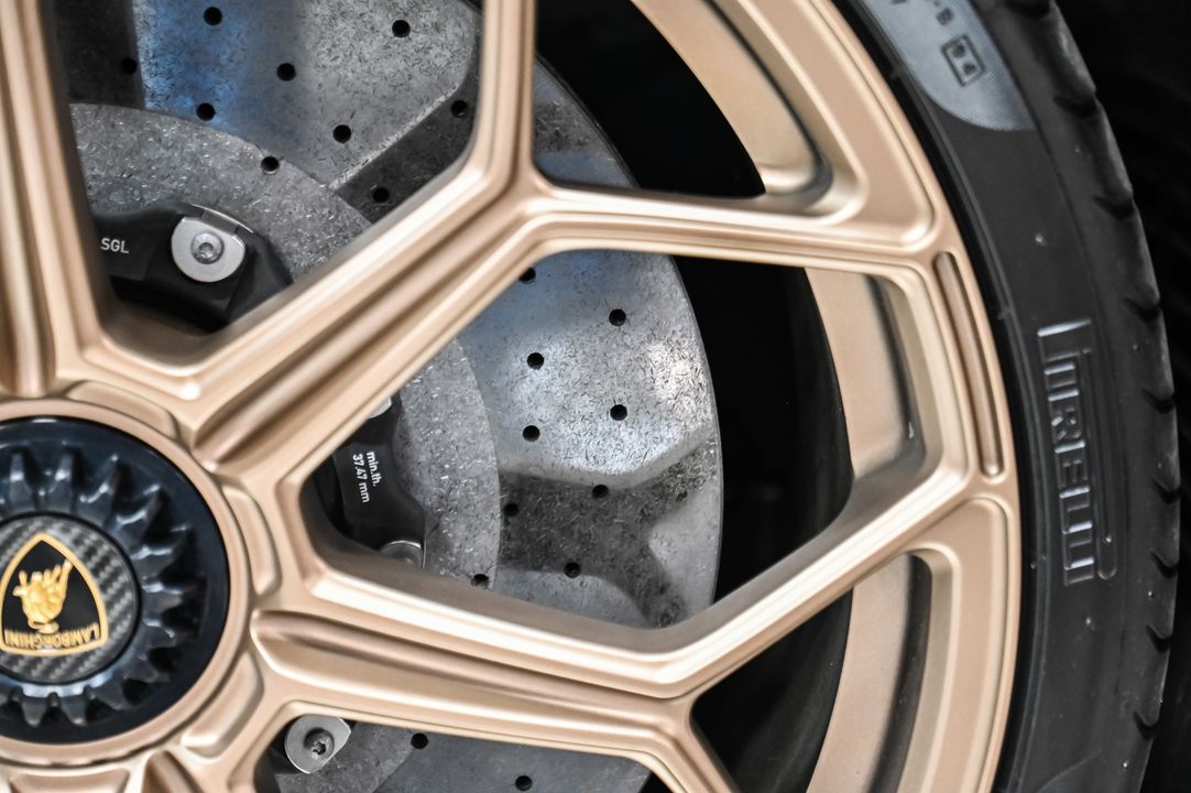 2019 Lamborghini Aventador
