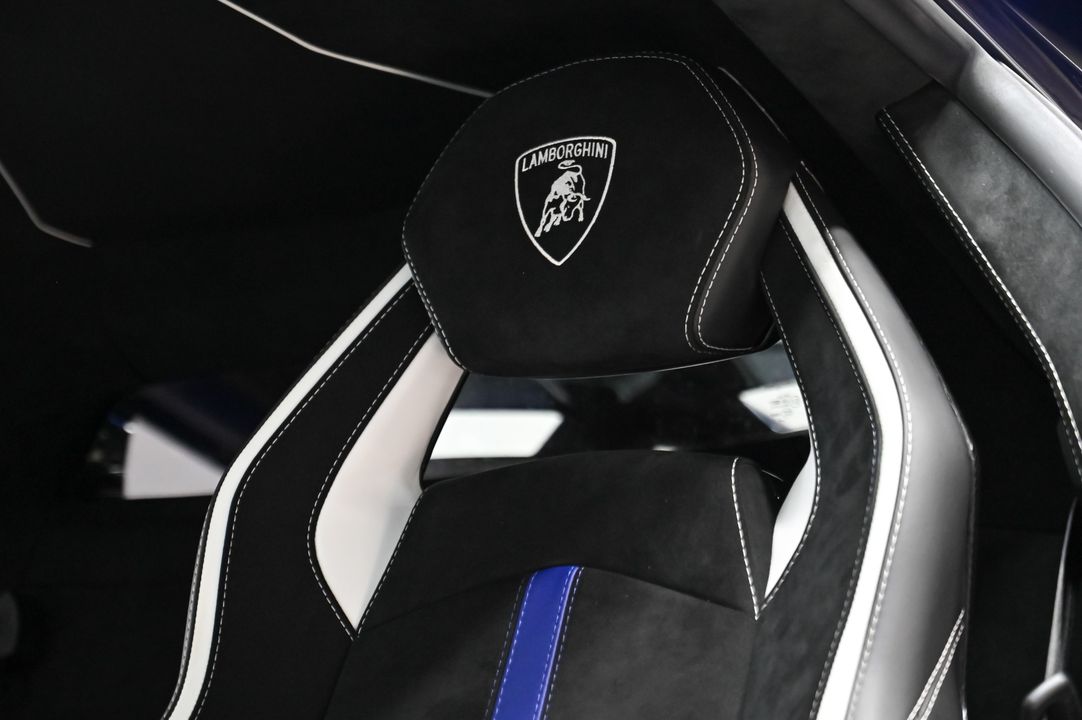 2019 Lamborghini Aventador