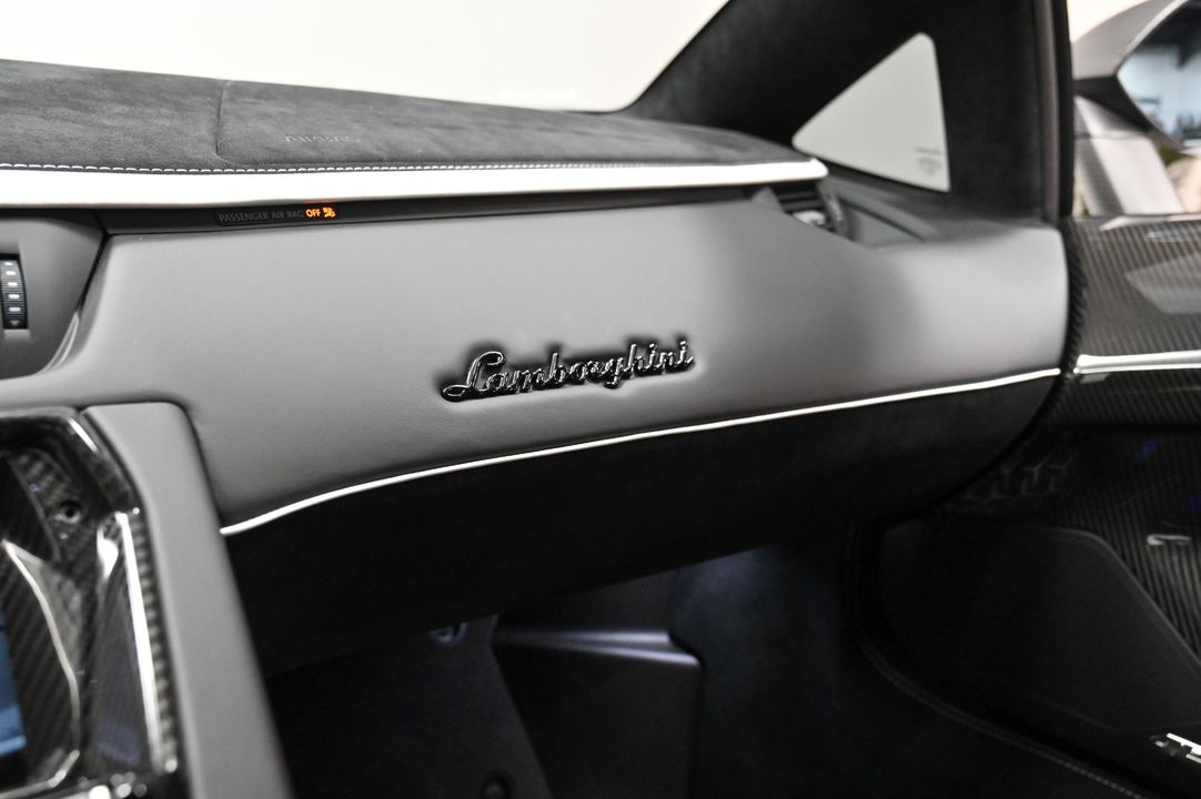 2019 Lamborghini Aventador