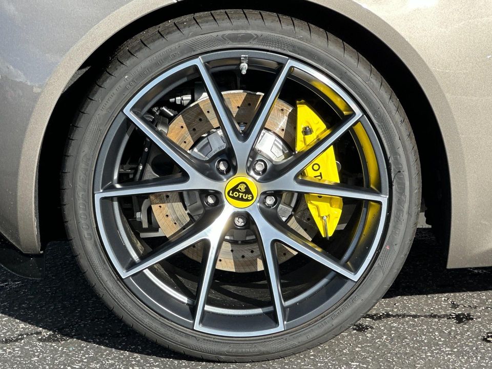 2024 Lotus Emira
