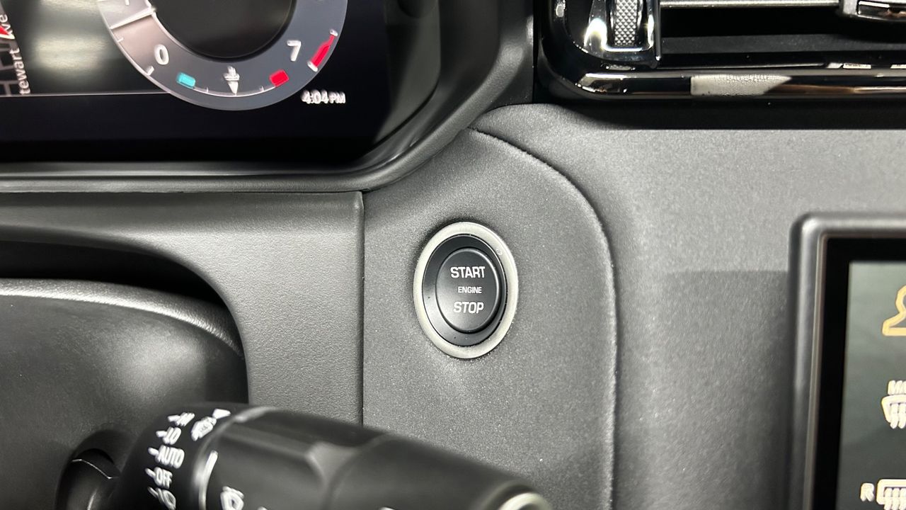 2025 Land Rover Range Rover Velar