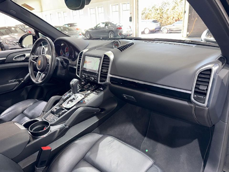 2016 Porsche Cayenne