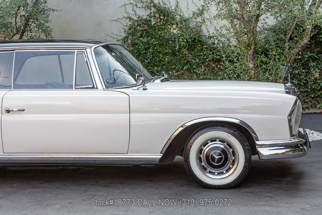 1964 Mercedes-Benz 220SEb