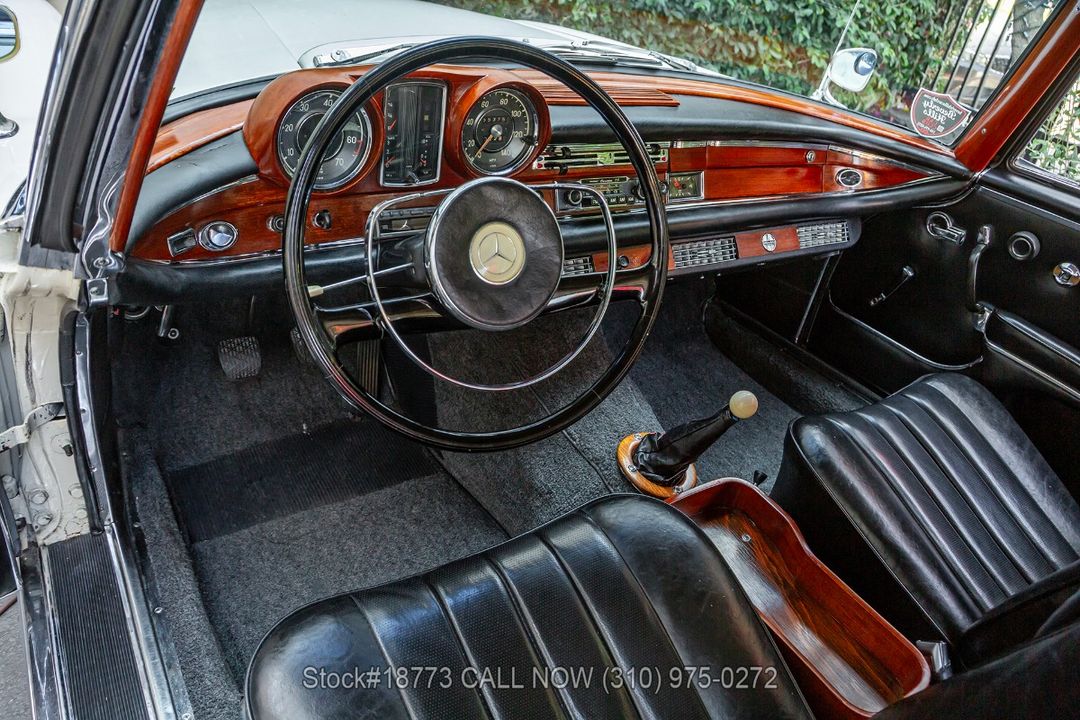 1964 Mercedes-Benz 220SEb