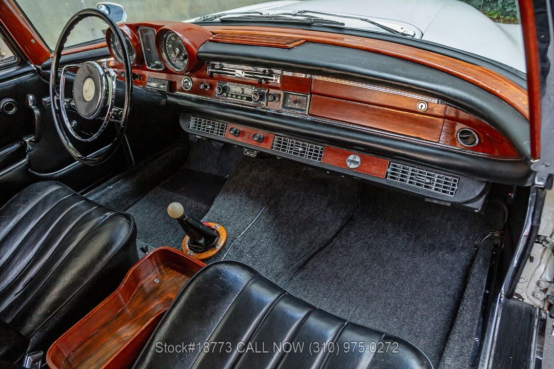 1964 Mercedes-Benz 220SEb
