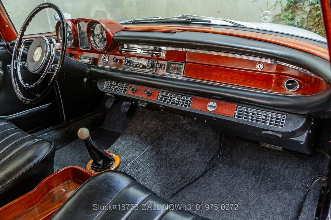 1964 Mercedes-Benz 220SEb