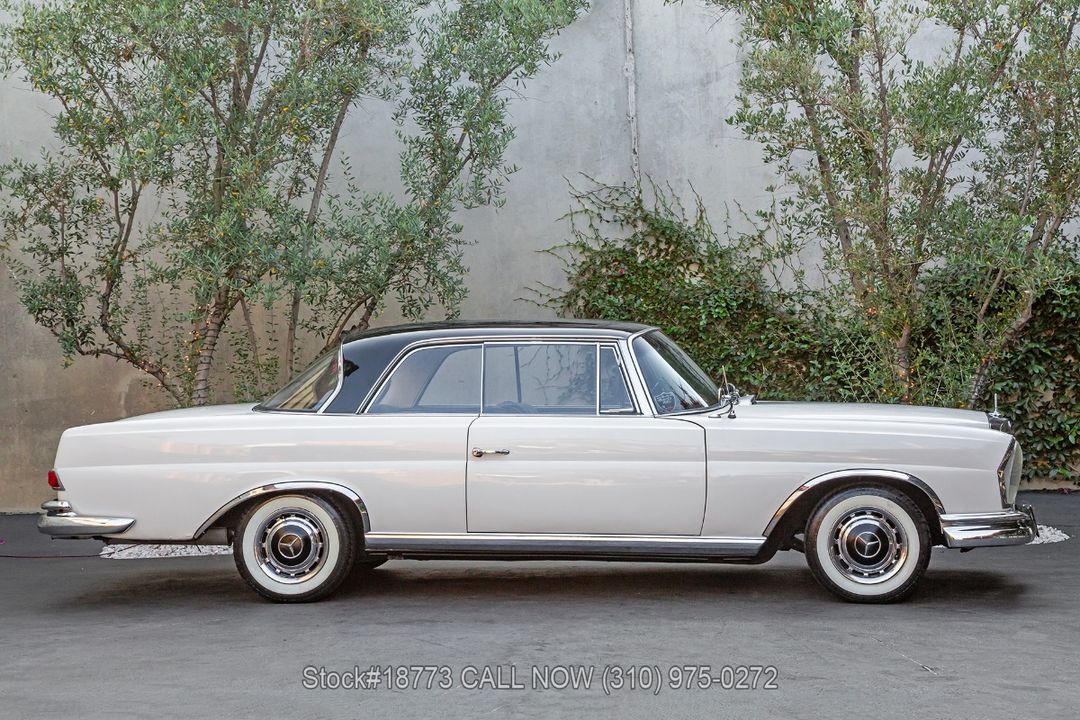 1964 Mercedes-Benz 220SEb