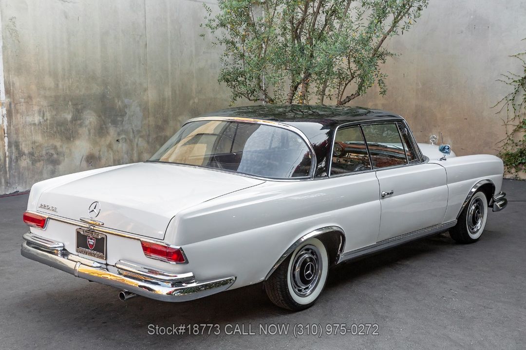 1964 Mercedes-Benz 220SEb