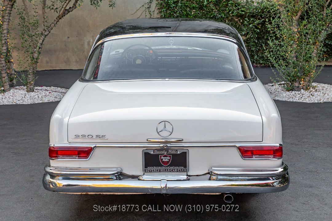 1964 Mercedes-Benz 220SEb