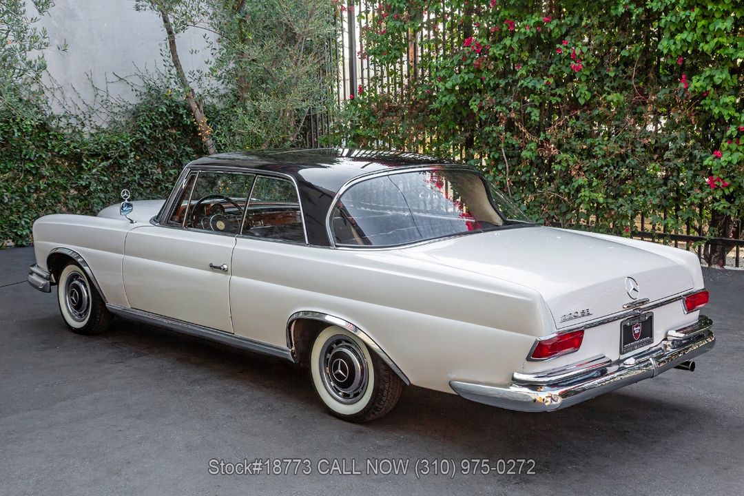 1964 Mercedes-Benz 220SEb