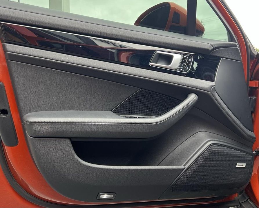 2020 Porsche Panamera