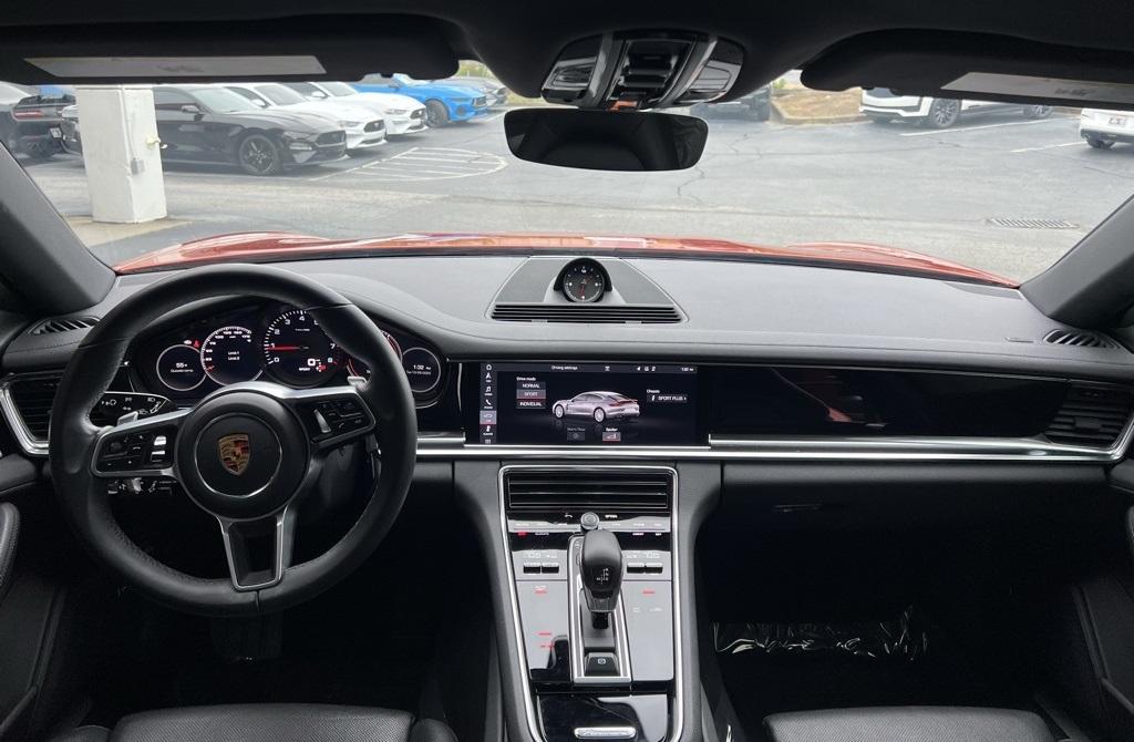 2020 Porsche Panamera