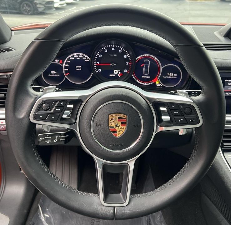 2020 Porsche Panamera