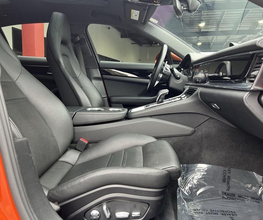 2020 Porsche Panamera
