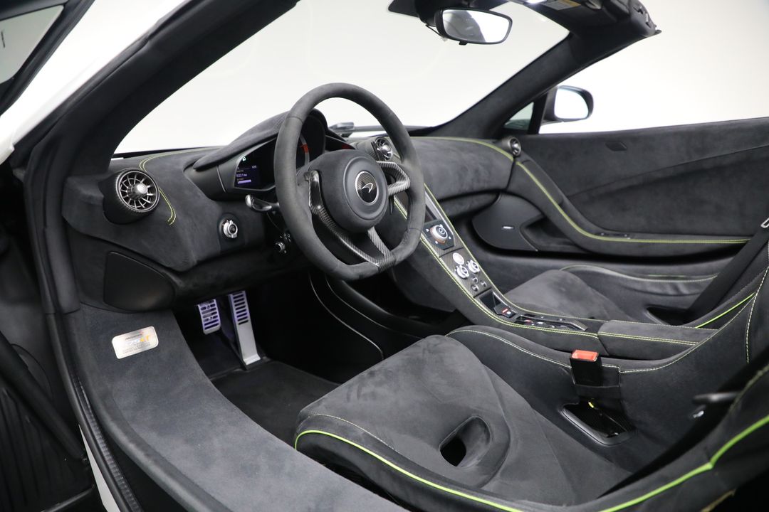 2016 McLaren 675LT Spider