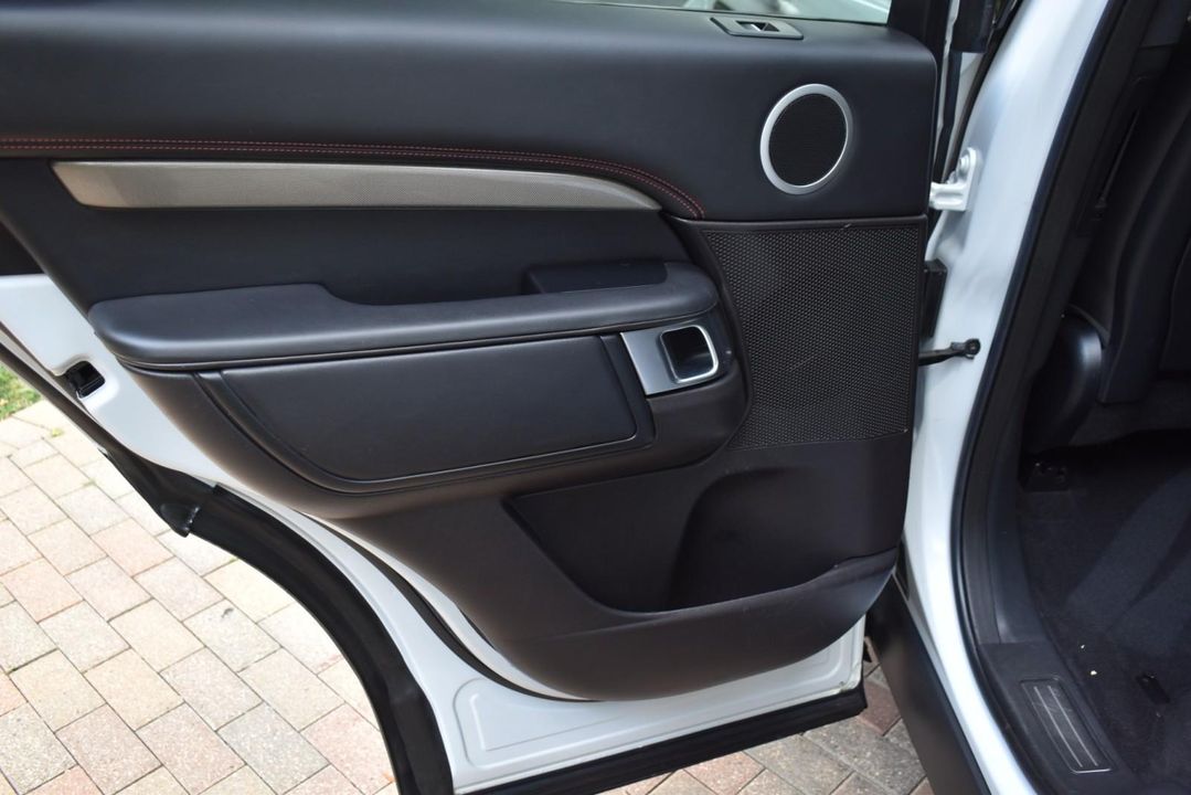 2018 Land Rover Discovery HSE V6 Supercharged