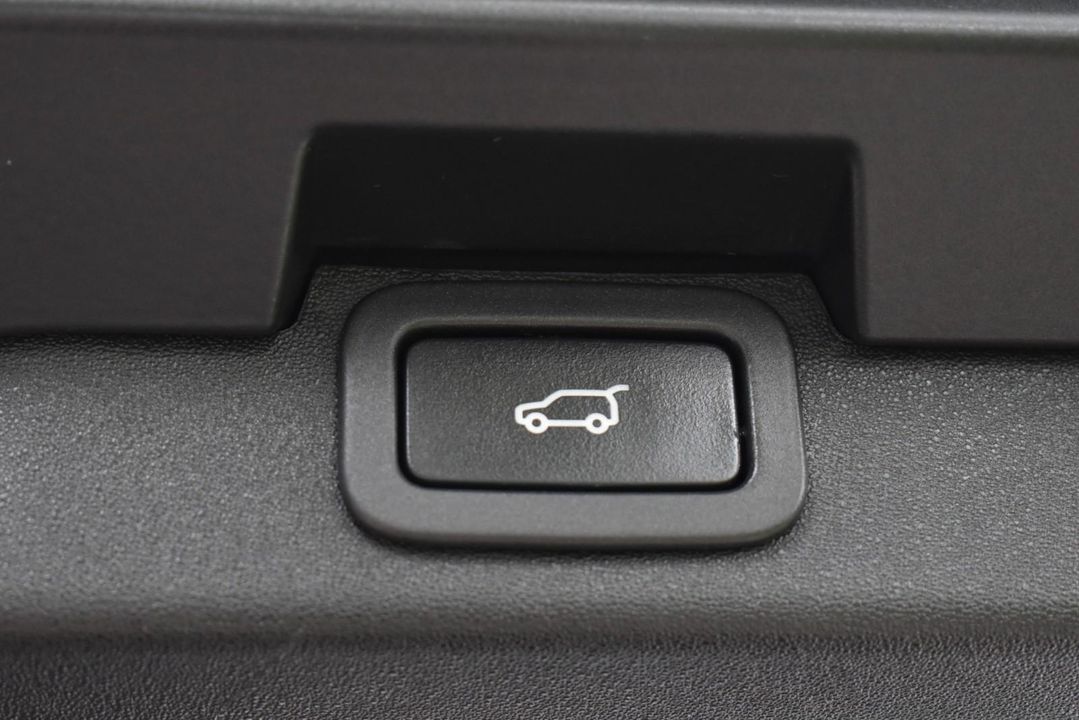 2018 Land Rover Discovery HSE V6 Supercharged